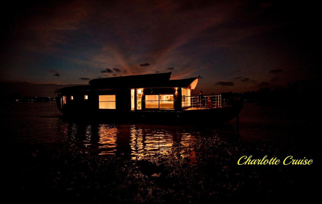 Charlotte Cruise House Boat Hotel Alappuzha Ngoại thất bức ảnh