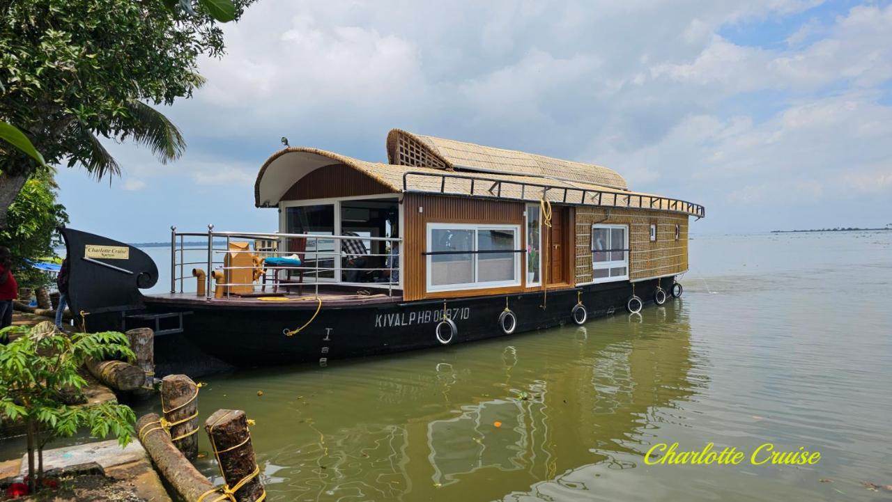 Charlotte Cruise House Boat Hotel Alappuzha Ngoại thất bức ảnh