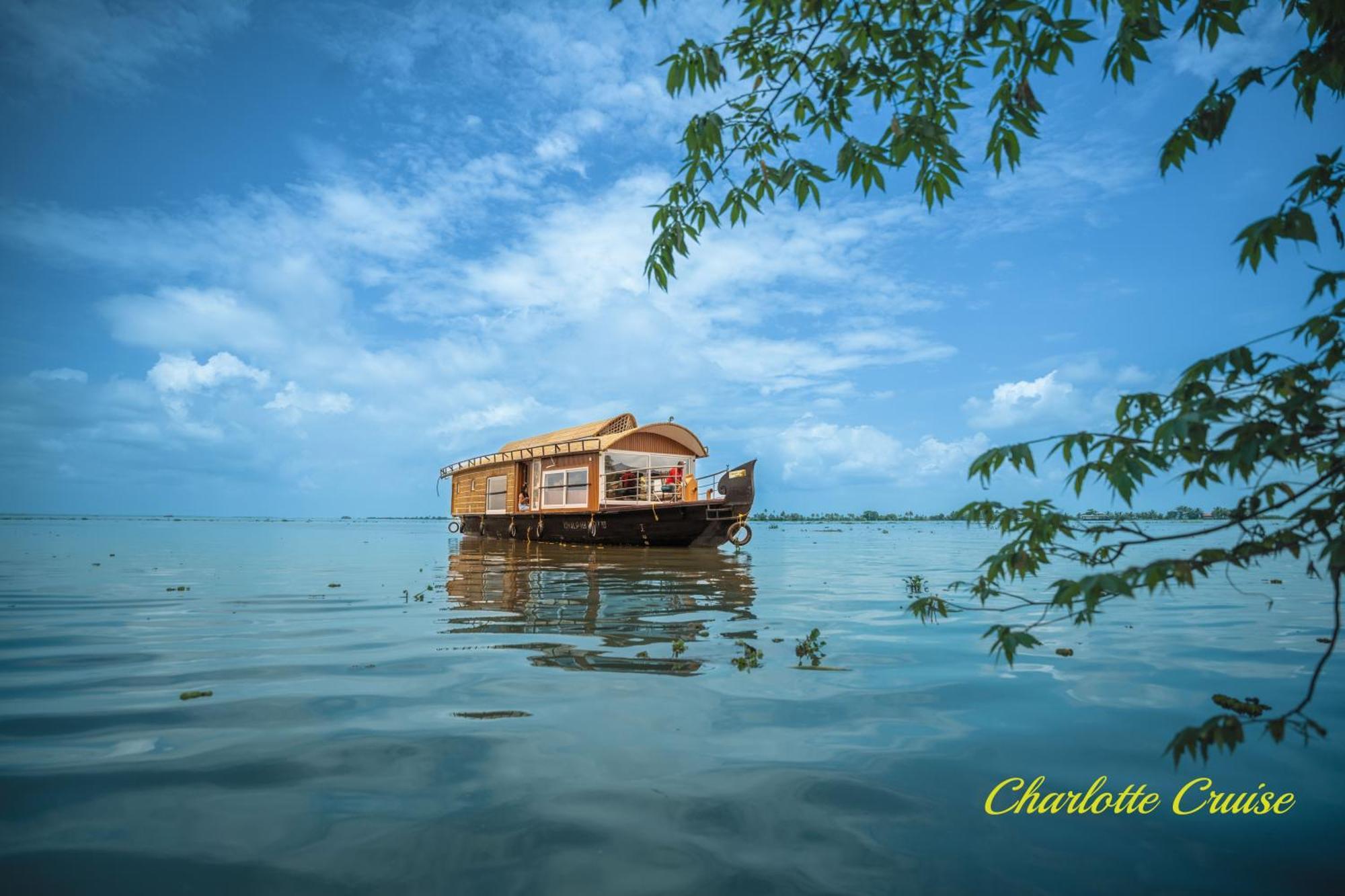 Charlotte Cruise House Boat Hotel Alappuzha Ngoại thất bức ảnh