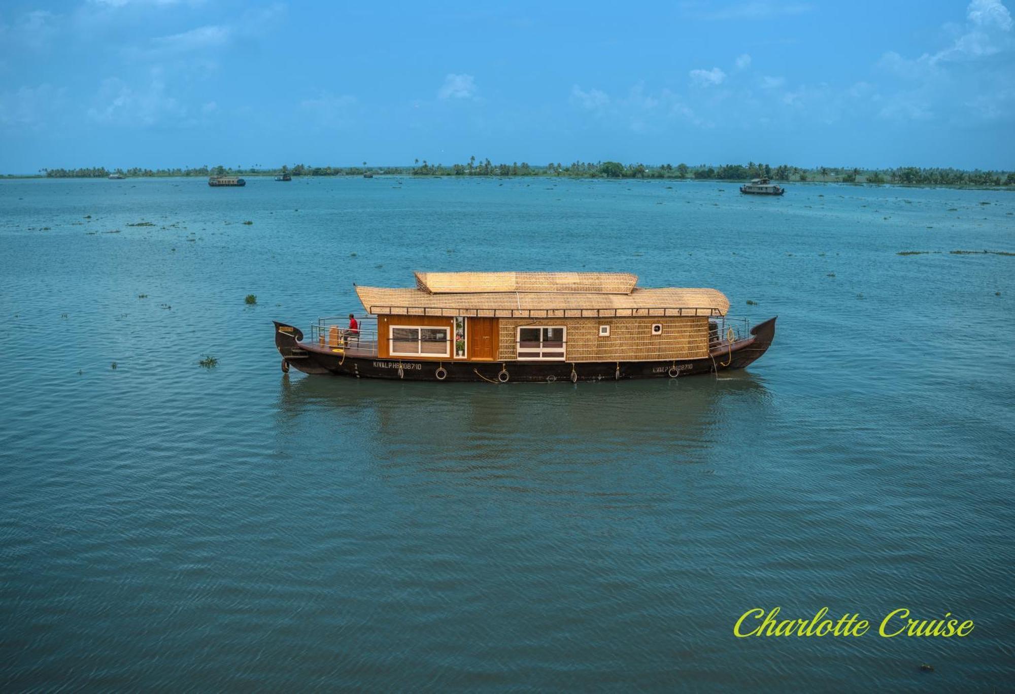 Charlotte Cruise House Boat Hotel Alappuzha Ngoại thất bức ảnh